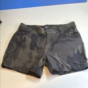 PRANA BLACK/GRAY CARGO SHORTS WITH MODERN CANO DESIGN SIZE 5
